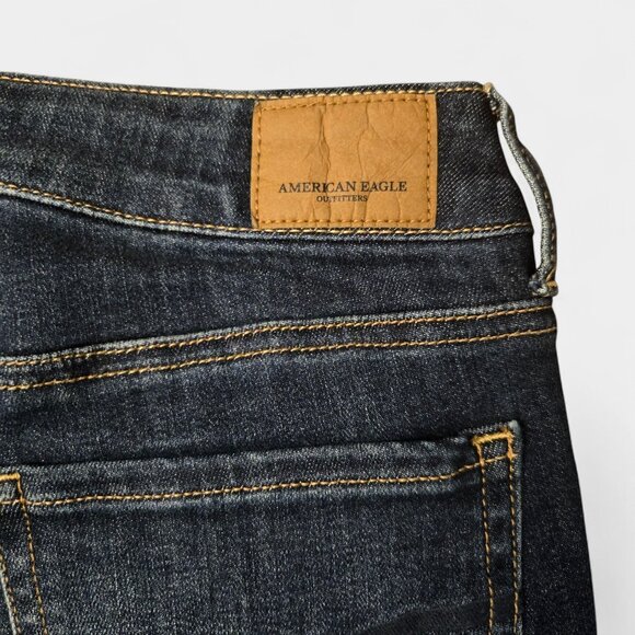 American Eagle Women's Next Level Stretch Skinny Bermuda Shorts 4 Preppy NWT - Picture 4 of 12